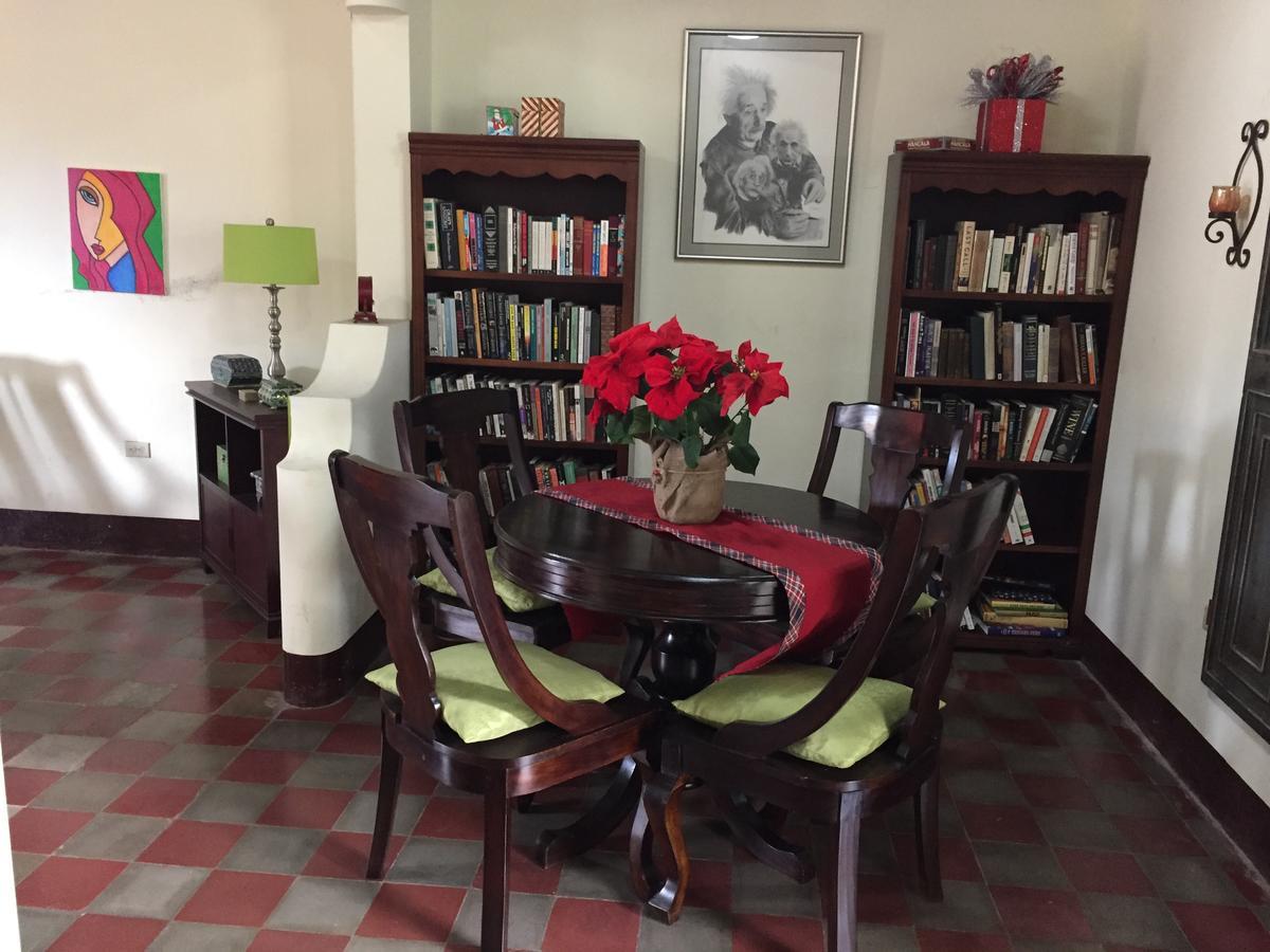 Casa Lula Leon Hostal Δωμάτιο φωτογραφία