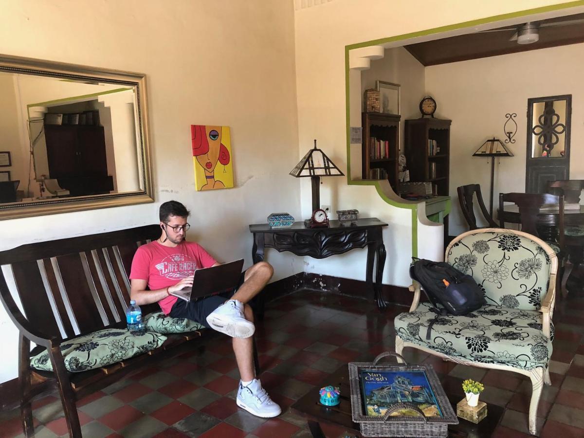 Casa Lula Leon Hostal Εξωτερικό φωτογραφία
